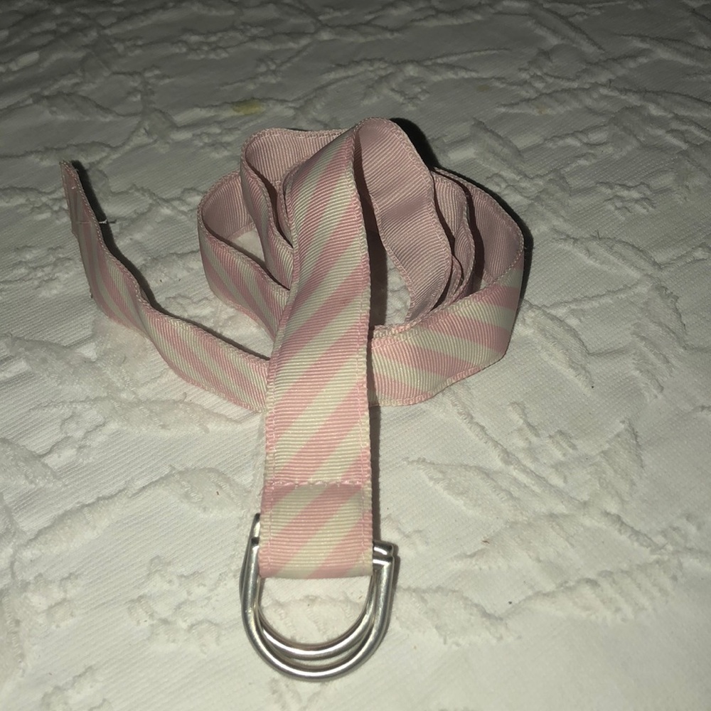 Pink and white striped belt. 💗